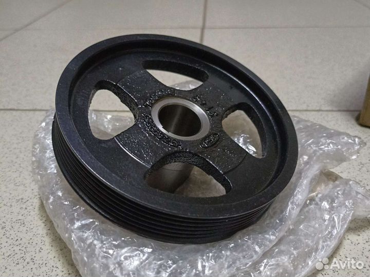 Шкиф коленвала ford focus 1 rocam 8v