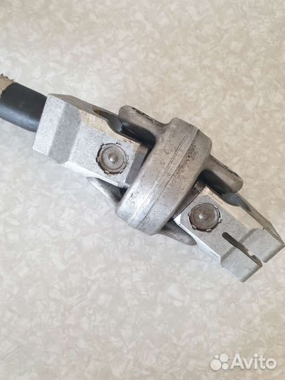 Рулевой вал