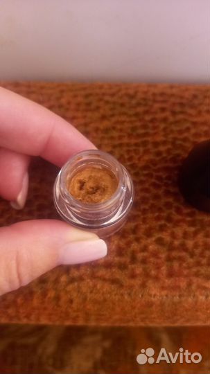 Тени для век