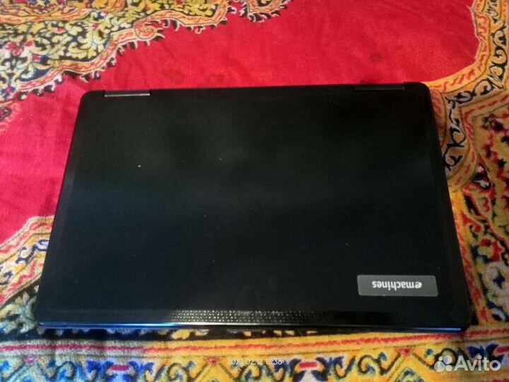 Emachines e525