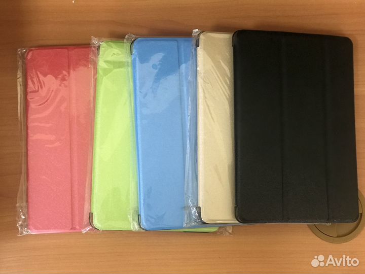 Продам чехол на айпад mini(mini4)