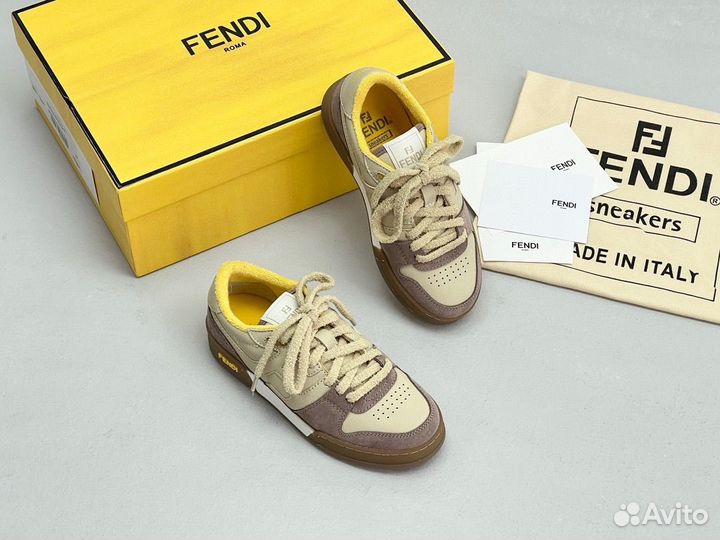 Сникерсы fendi