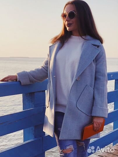 Пальто женское 42 44