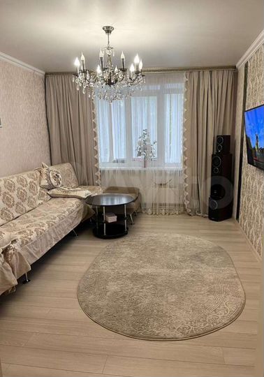 3-к. квартира, 71,5 м², 1/2 эт.