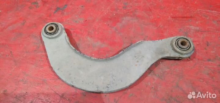 Форд фокус 2 рычаг задний верхний серповидный