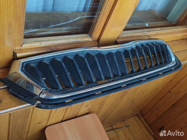 Решетка переднего бампера