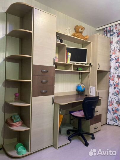 Комплект мебели в комнату