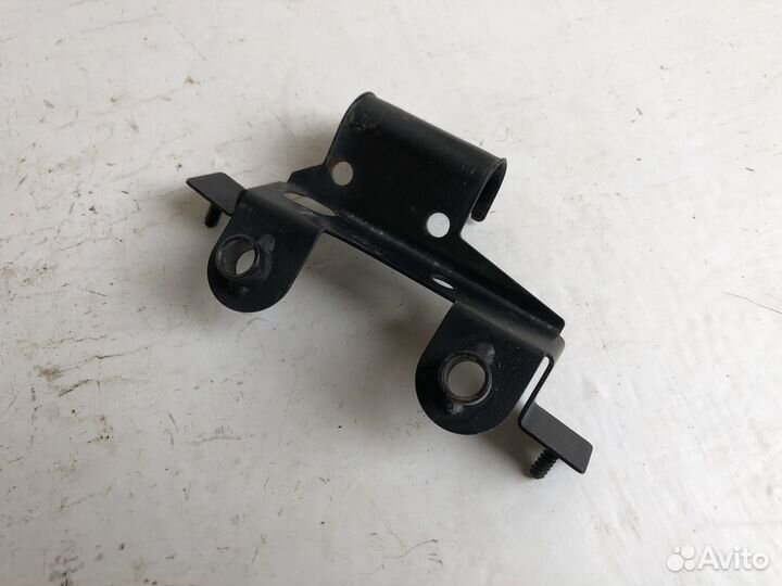 Крепления жгута проводов для BMW E34