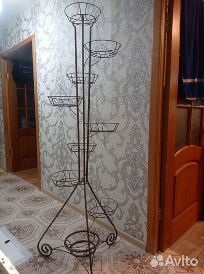 Подставка для цветов напольная металлическая