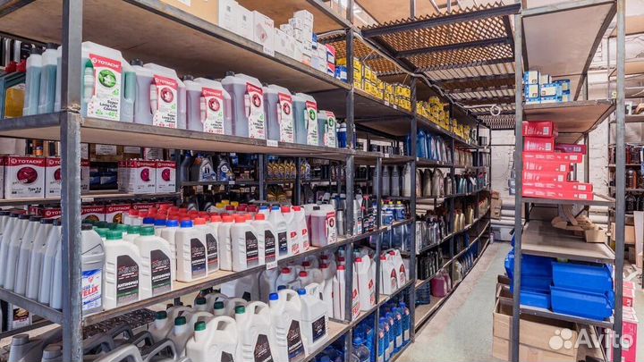 Кладовщик автозапчасти