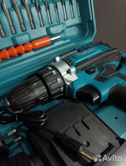 Шуруповерт Makita 20v новый