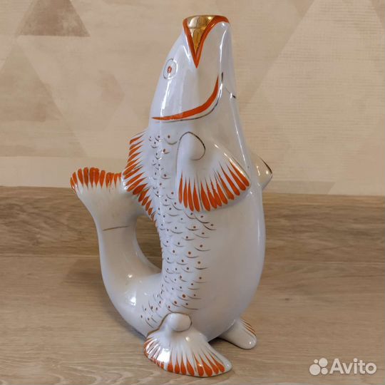 Фарфоровый графин 