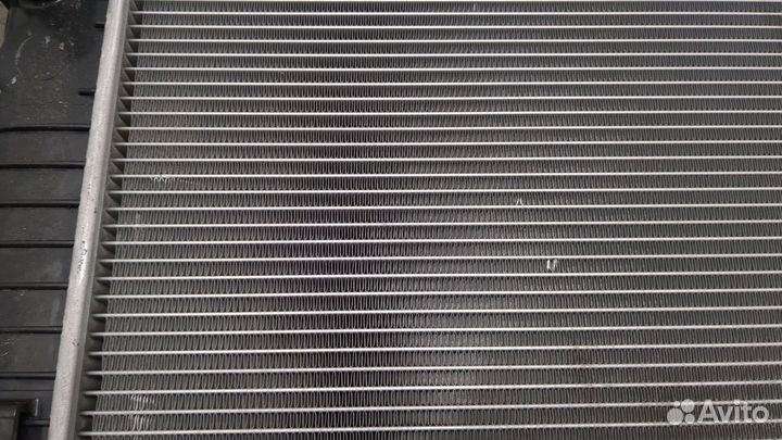 Радиатор охлаждения двигателя Chevrolet Tahoe