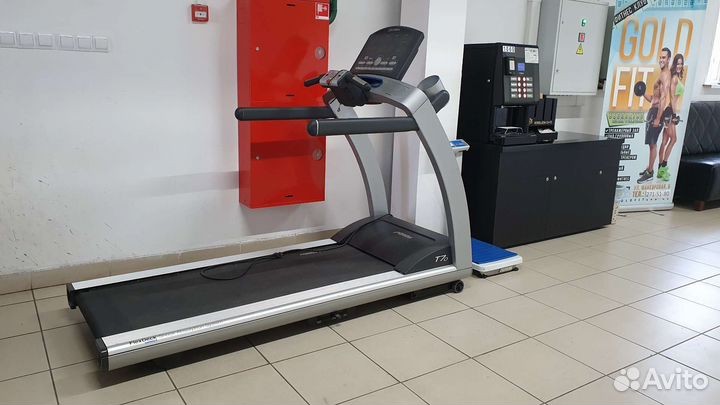 Беговая дорожка life fitness T70 на запчасти