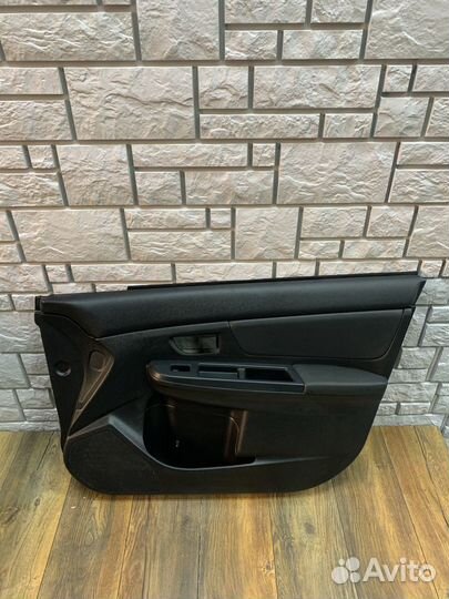 Subаru хv Обшивка двери передней правой