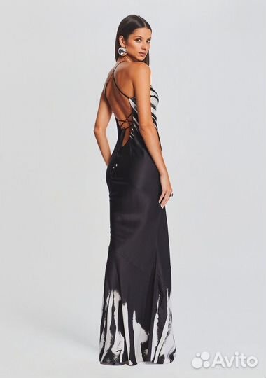 Платье Realisation