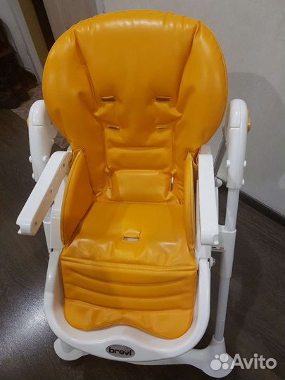 Детский стульчик для кормления