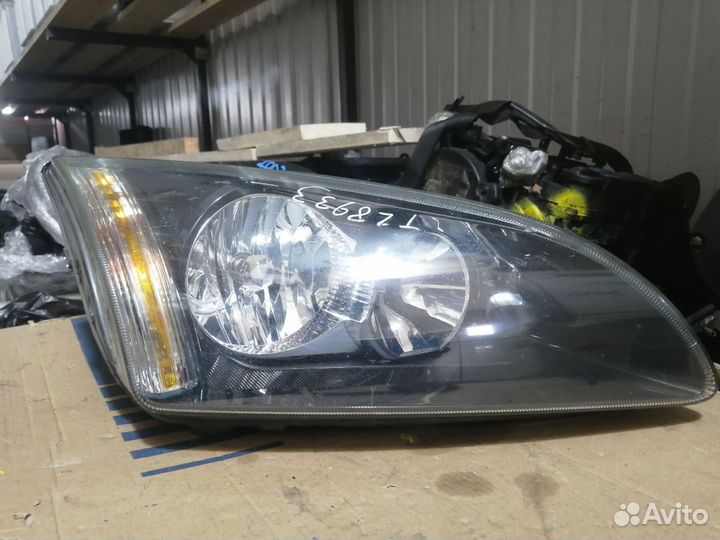 Фара правая Ford Focus 2 Англия