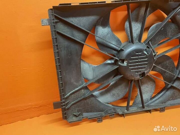 Вентилятор охлаждения радиатора Mercedes-Benz Glk
