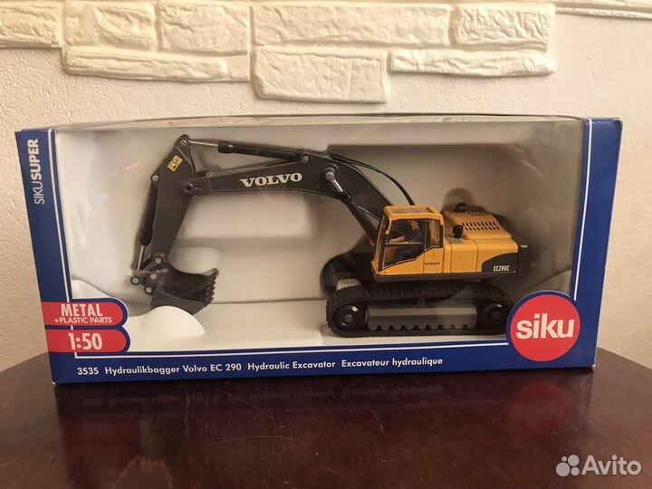 Модель экскаватора volvo ес290с,от Siku 1:50