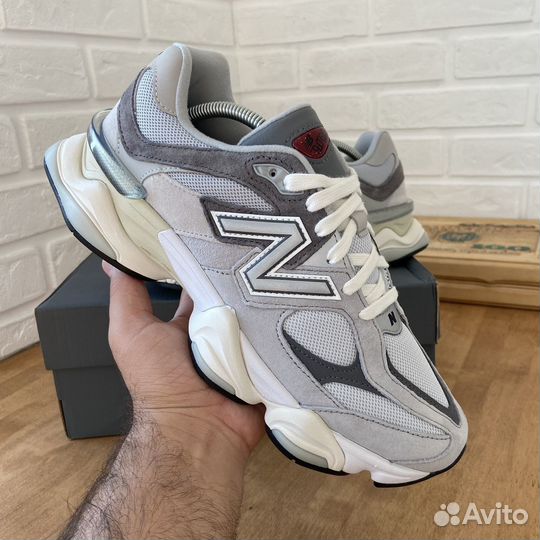 New Balance 9060 (9,5 US)