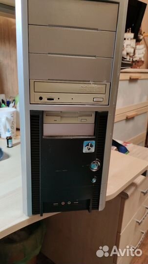 Оперативная память ddr2 для пк4 штуки+ корпус пк