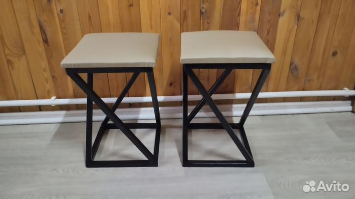 Табуретка лофт