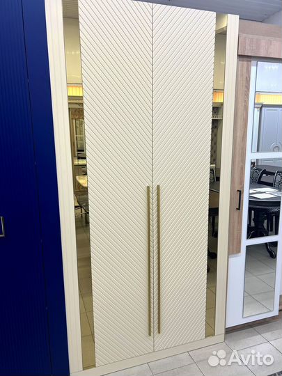 Шкаф Неоклассика на заказ от производителя