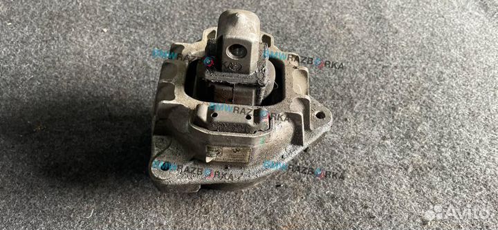 Подушка крепления двигателя правая BMW 7 F01/F02