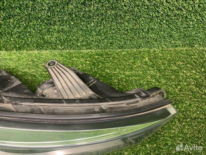 Фара правая FAW Besturn X40/Besturn X40 EV