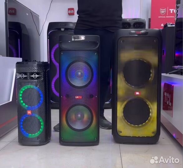 Огромные блютуз колонки портативные New Watt