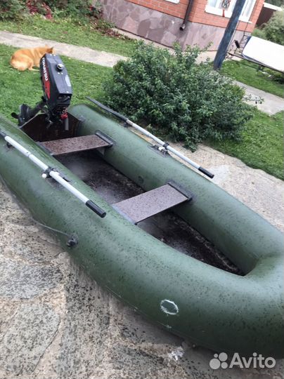 Лодка с мотором