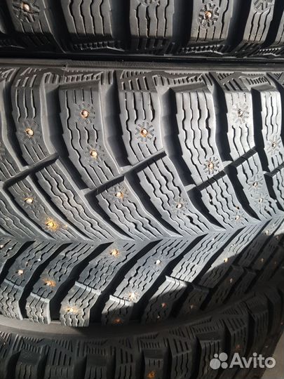 Michelin X-Ice North 4 225/50 R17 T