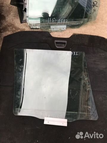 Стекло двери заднее левое Volvo Xc90