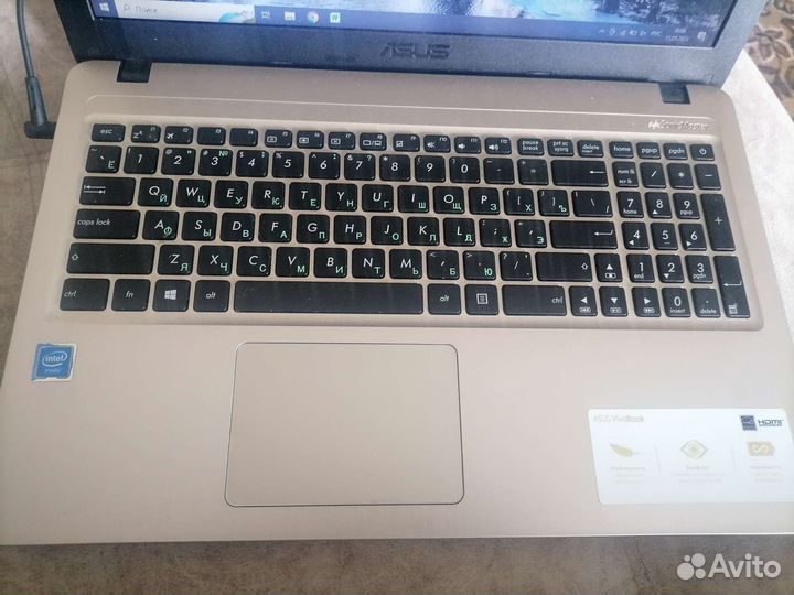 Ноутбук asus