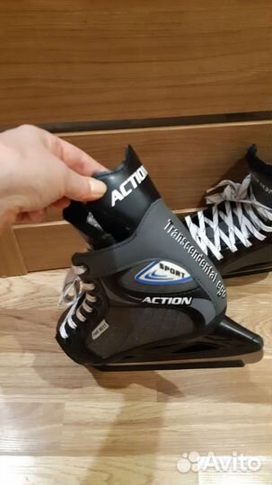 Коньки хоккейные