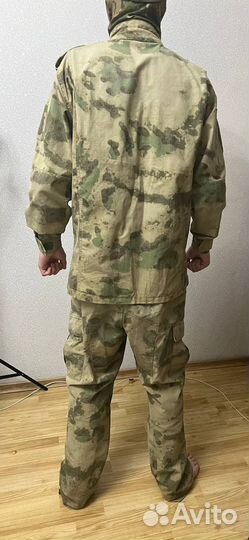 Форма зеленый мох