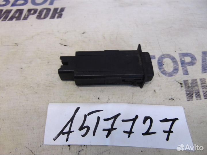 Кнопка кондиционера для Toyota Corsa 4 1990-1994г