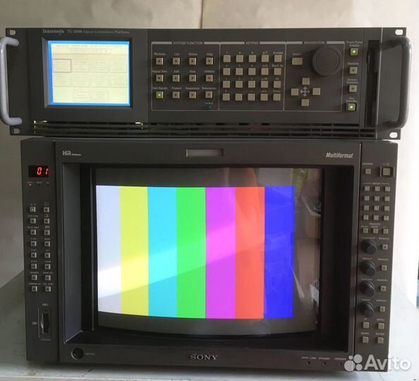 Генератор видеосигналов Tektronix TG2000