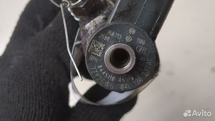 Форсунка топливная Skoda SuperB 2015