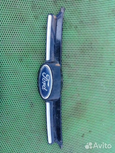 Решетка радиатора Ford Focus 3