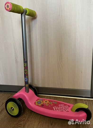 Самокат трёхколёсный 