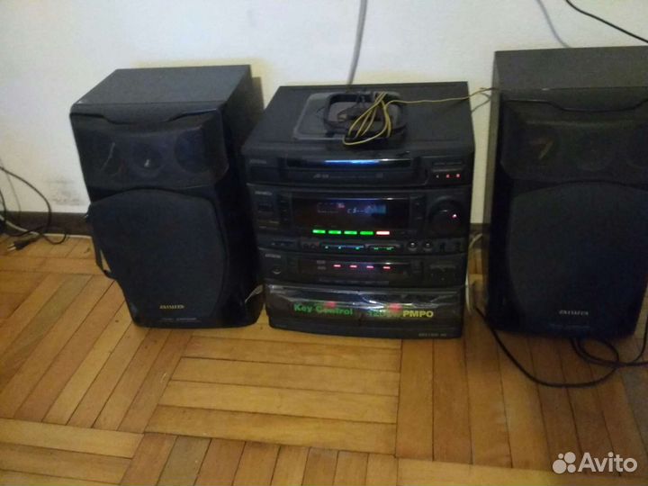 Музыкальный центр