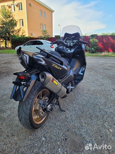 Yamaha T-MAX 530