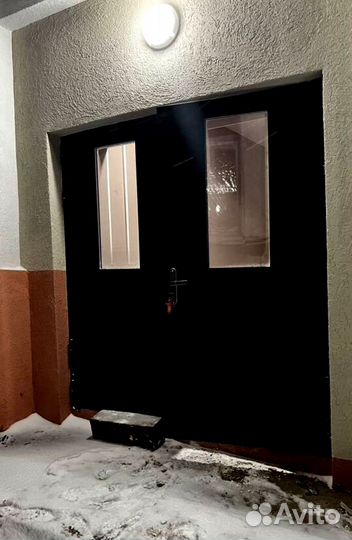 Входная дверь