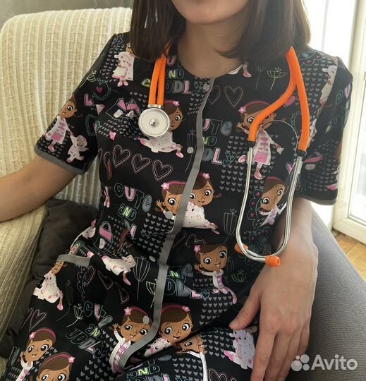 Костюм медицинский с принтом