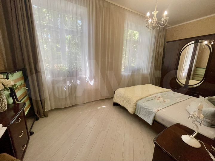 3-к. квартира, 100 м², 3/4 эт.