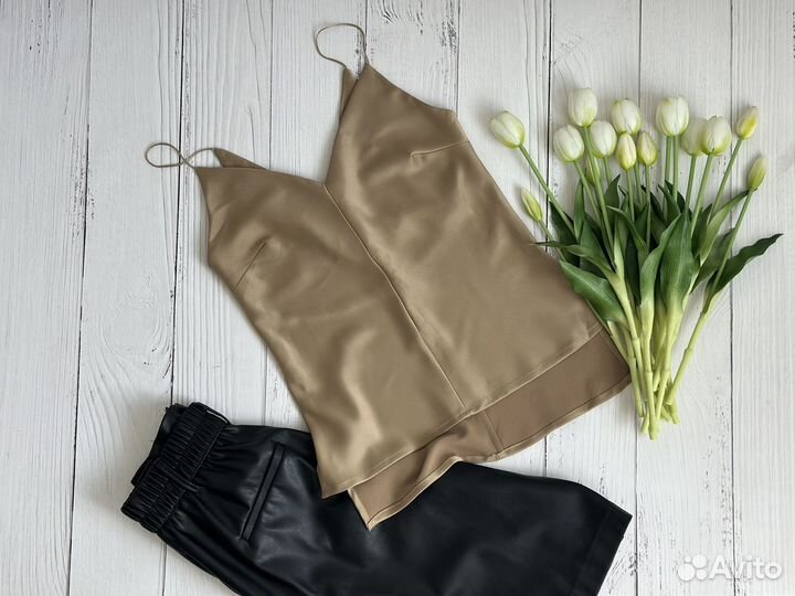 Топ на бретелях kocca