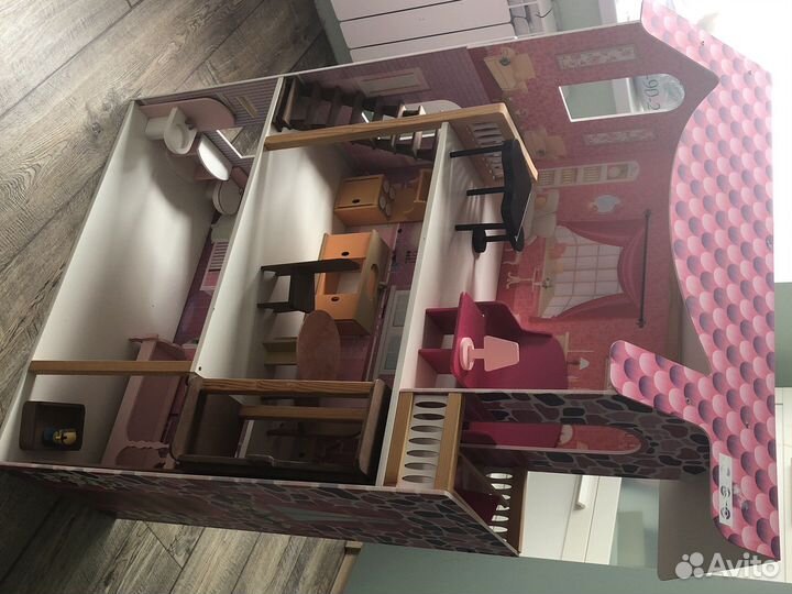 Домик для кукол