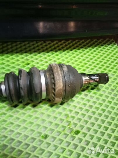 Привод левый,нексия